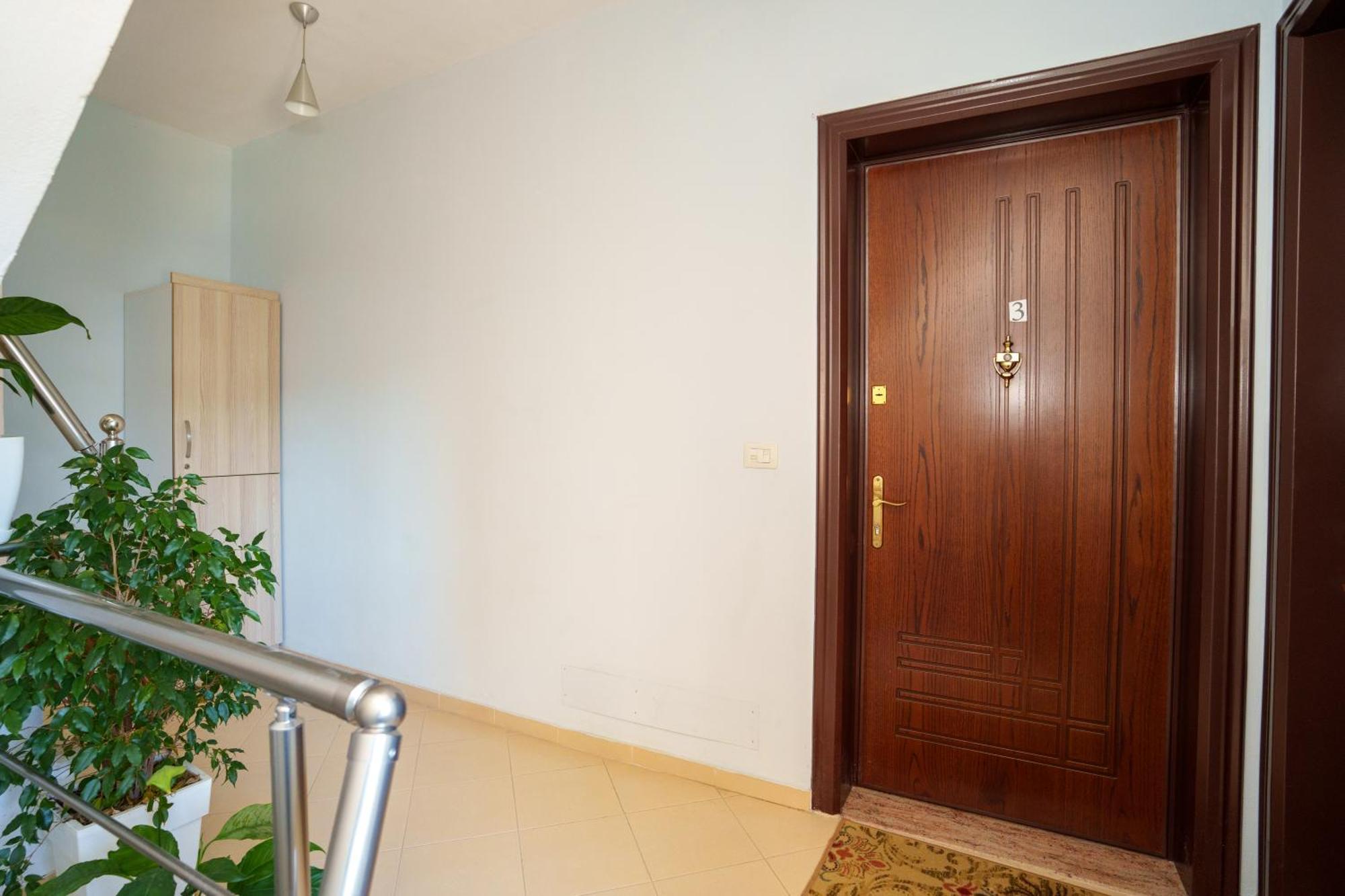 Sarah'S Apartments - 5 Min Walk To Beaches & Boulevard - Big Balcony! Sarandë Exterior foto