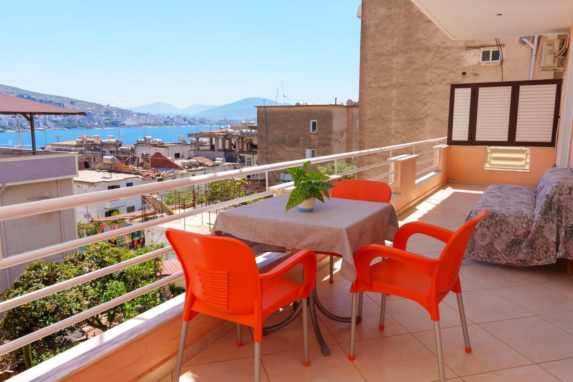 Sarah'S Apartments - 5 Min Walk To Beaches & Boulevard - Big Balcony! Sarandë Exterior foto